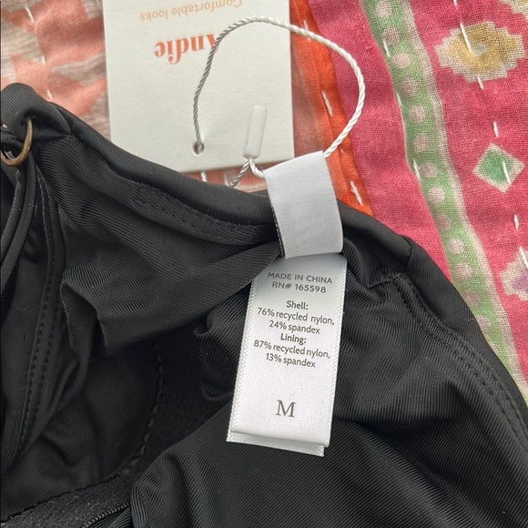 Andie Swim The Asbury One-Piece Swimsuit Black cross back size medium NWT - Picture 7 of 8